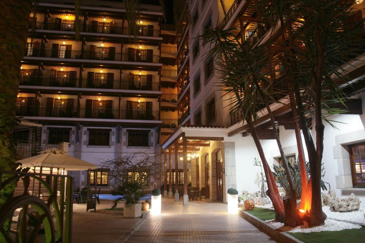 Hotel La Carolina Lloret de Mar Zewnętrze zdjęcie